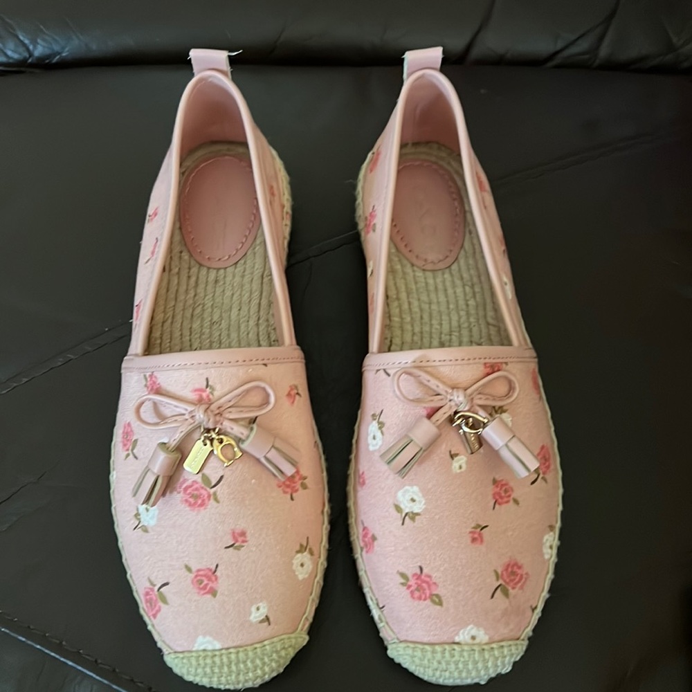New in box size 7.5 pink Coach espadrille loafers with tassel